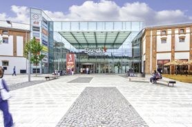 Community and Shopping Centre Breda & Weinstein